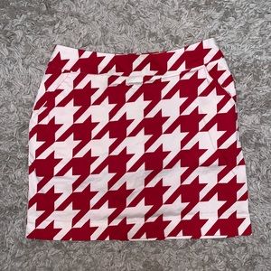 LOUDMOUTH LADIES short skort sz 2 red houndstooth